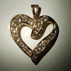 Large 10Kt Yellow Gold Full-Carat Diamond Open Heart Pendant